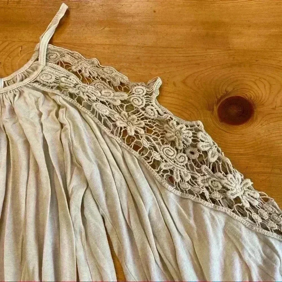 Vintage Havana cold shoulder crocheted top - Picture 5 of 7
